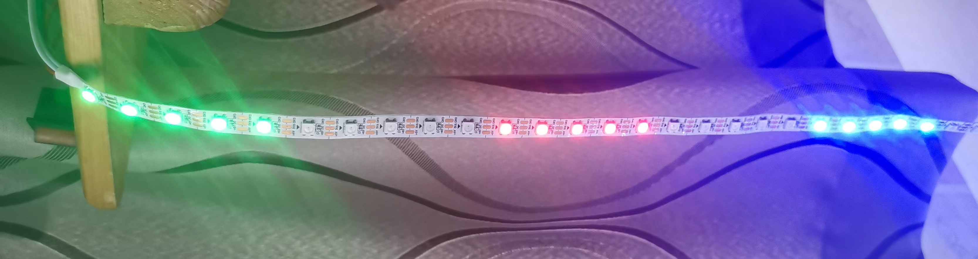 Insert picture description here